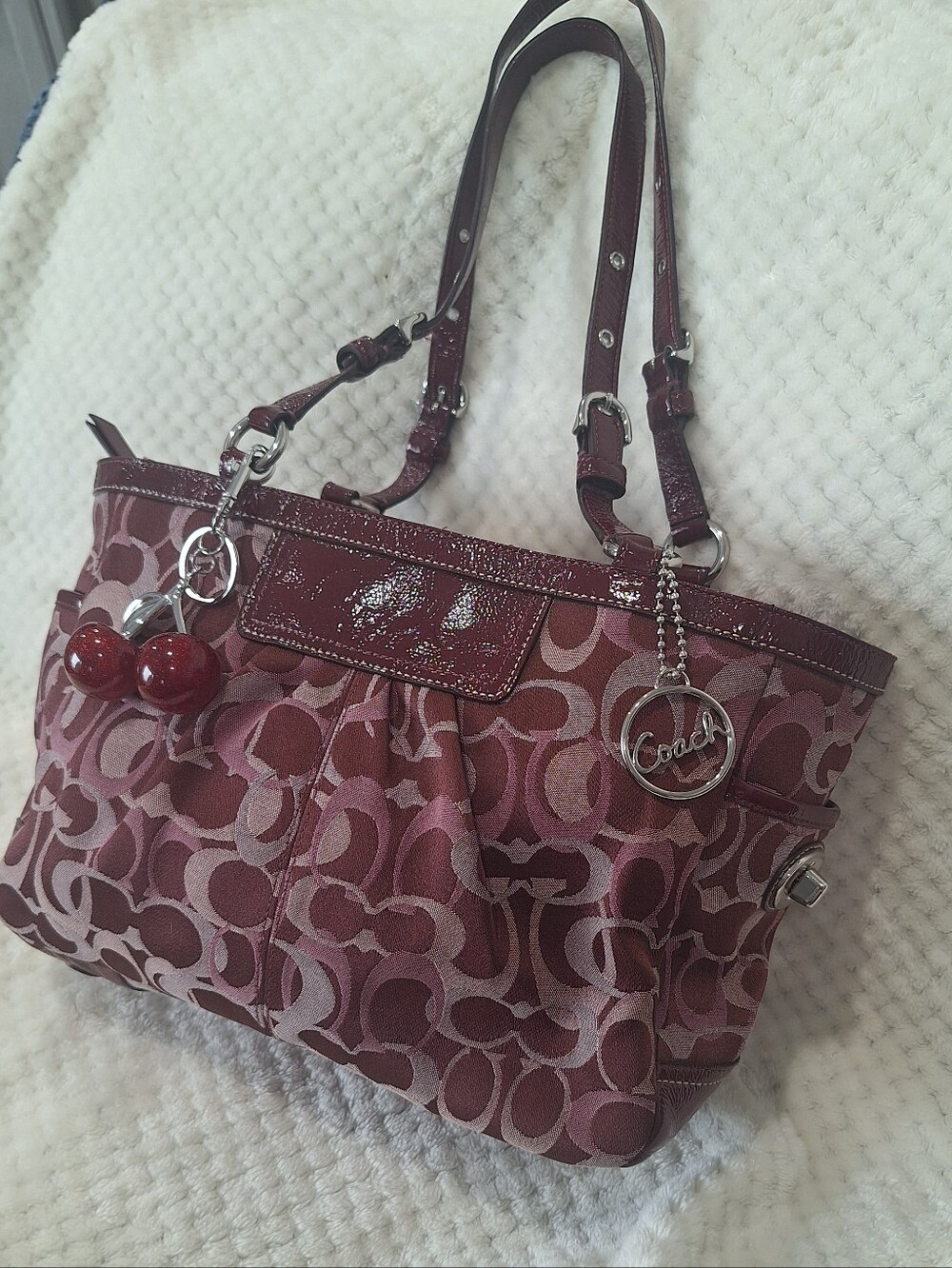 Coach Optic Gallery Tote In Burgandy